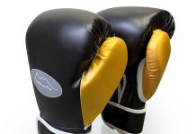 格闘技用品店ファイターズスピリッツはBoxFitnessRyoオリジナルボクシンググローブ.ver03の製作を行いました。