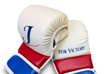 格闘技用品店ファイターズスピリッツはFor Victoryオリジナルパウンドグローブの製作を行いました。